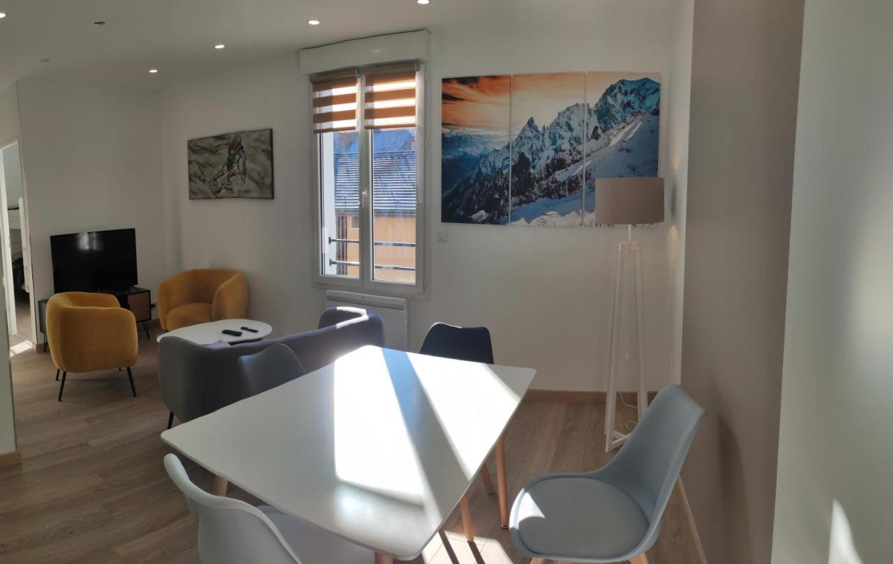 Joli Appartement Renove Avec Terrasse Brides-les-Bains Exterior foto